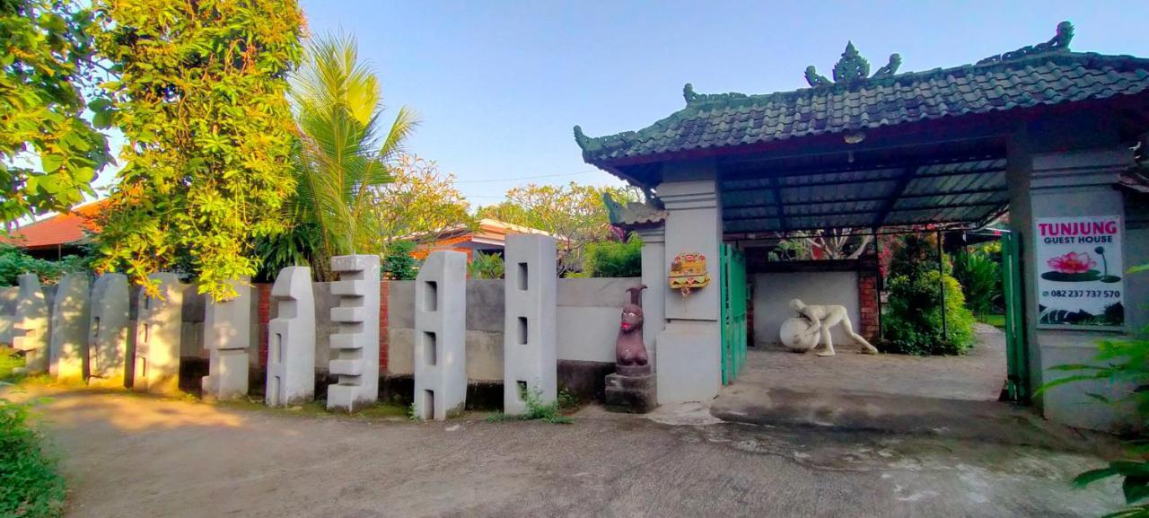 Tunjung Guest House Lovina Beach Pabean Buleleng エクステリア 写真