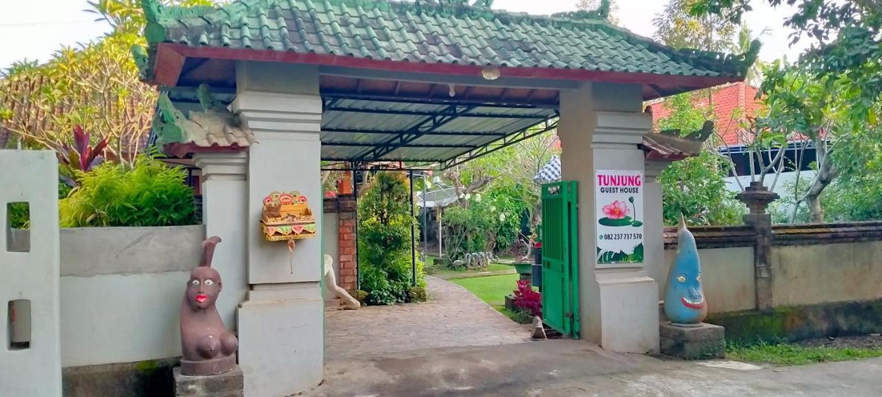 Tunjung Guest House Lovina Beach Pabean Buleleng エクステリア 写真