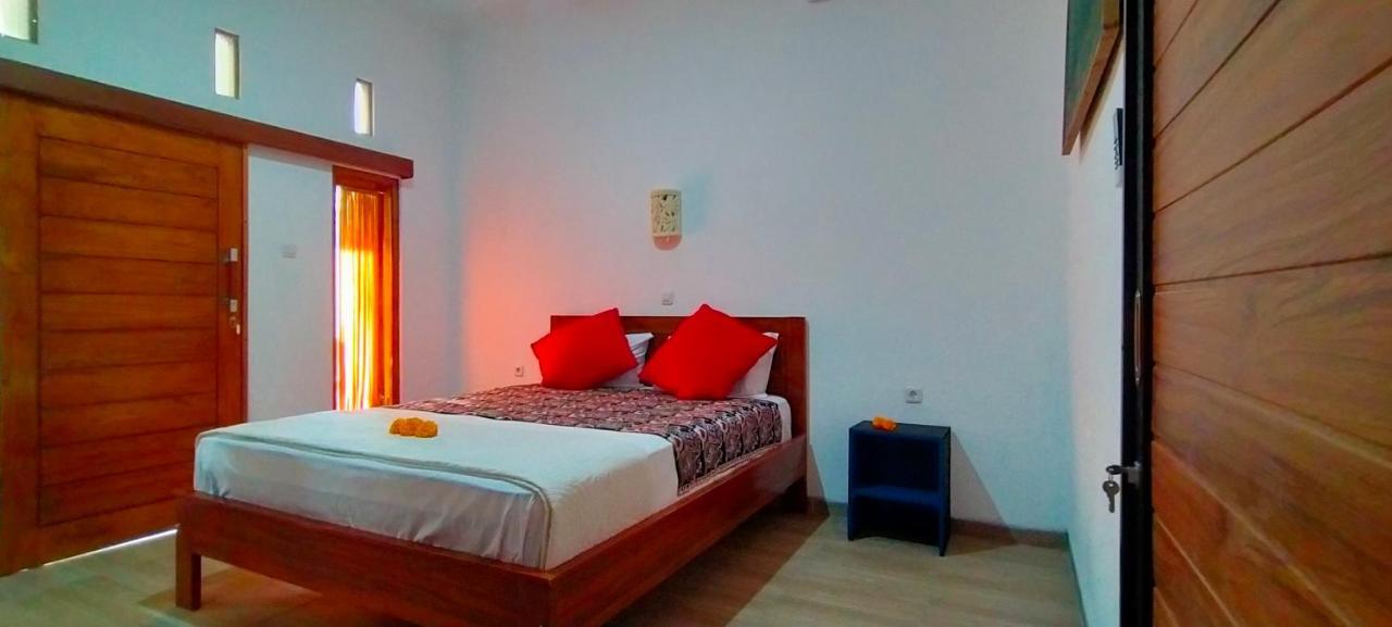 Tunjung Guest House Lovina Beach Pabean Buleleng エクステリア 写真